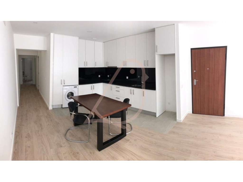 APARTAMENTO T2 com Terraço-7