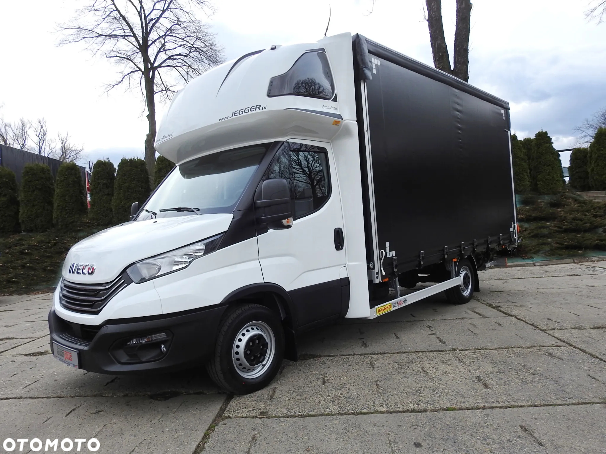 Iveco DAILY 35S18 NOWY PLANDEKA WINDA 9 PALET WEBASTO KLIMATYZACJA TEMPOMAT ASO GWARANCJA 180KM [ 518672 ] - 25