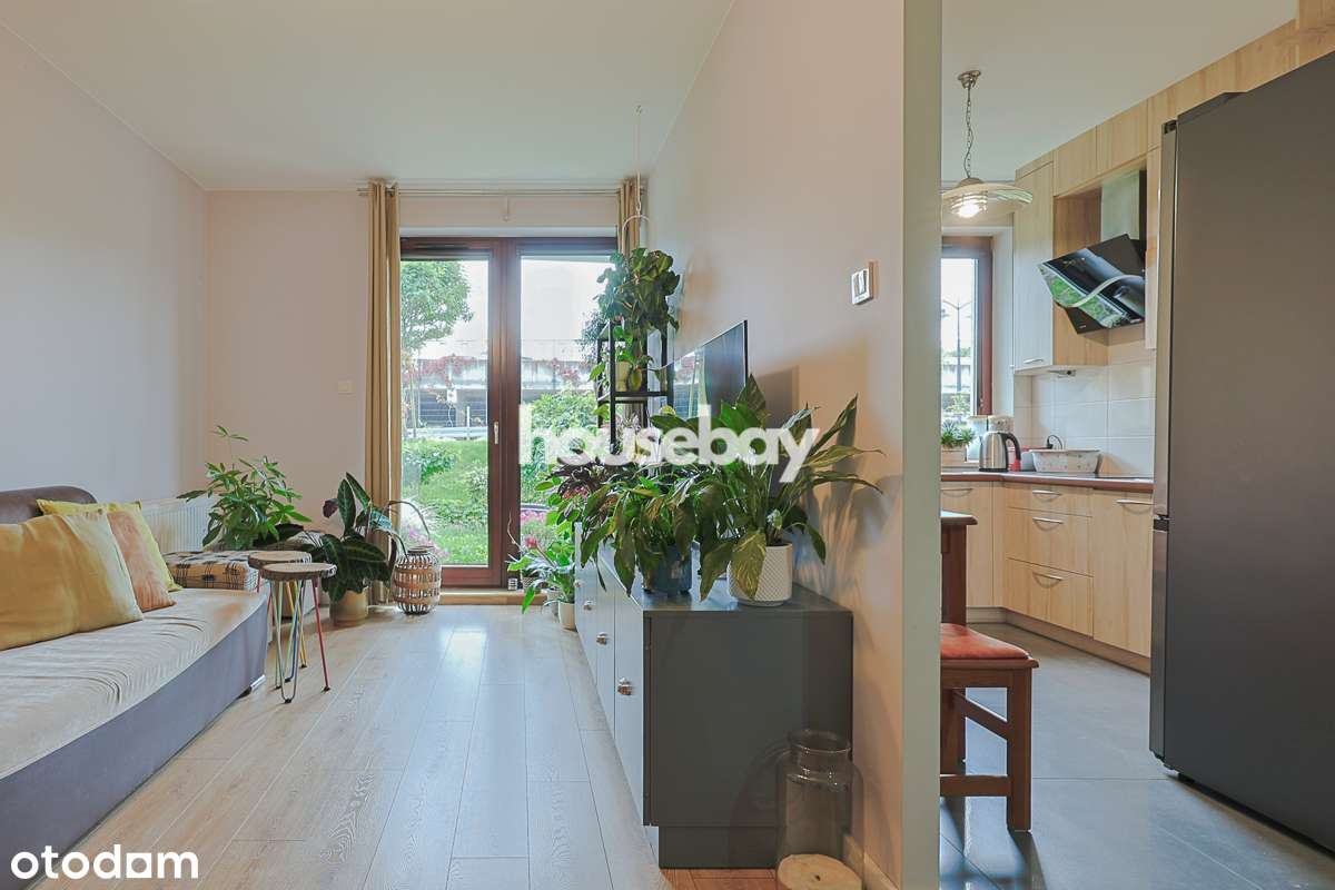 Wygodne 2 pokoje, osobna kuchnia, parking, szybkie wydanie-2