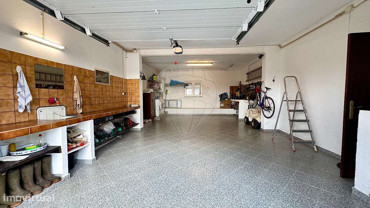 Moradia T4 para venda-26