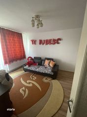 De vanzare apartament cu 3 camere, 68mp, 2 balcoane, et. intermediar