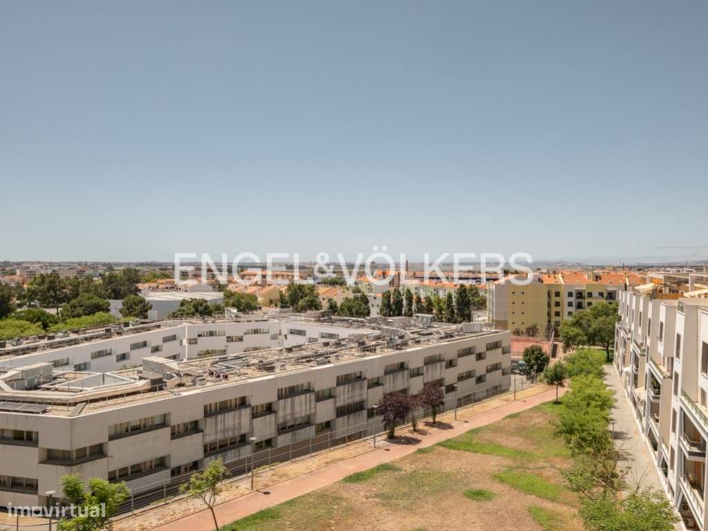 Exclusivo Duplex T2+1 com Terraço Privativo e Vista Panorâmica-22