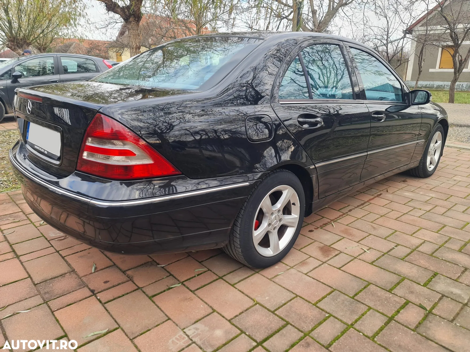 Mercedes-Benz C - 4