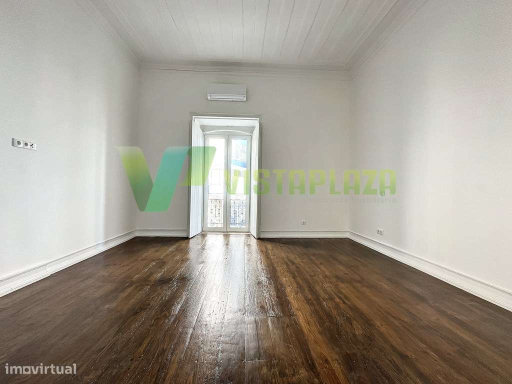 Moradia Geminada T2+2 Remodelada com Garagem, Espaço Exterior e Exc...-22