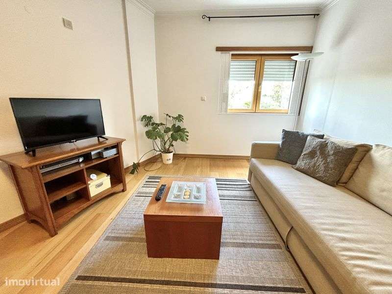 T1 Bem amplo em Telheiras - Grande imagem: 4/12