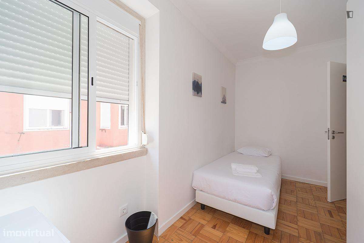 Quarto - localizado em Sete Rios Lisbon - Grande imagem: 5/8