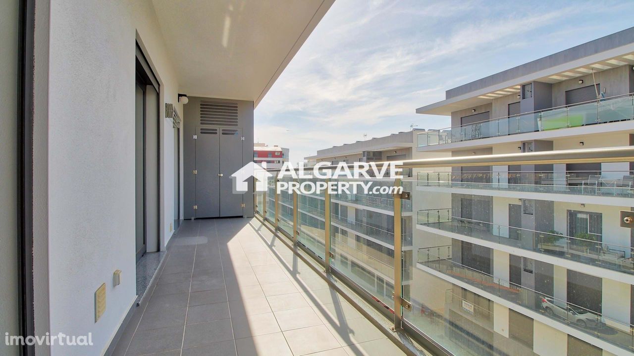 Apartamento T1 a 300 metros da praia de Quarteira, Algarve