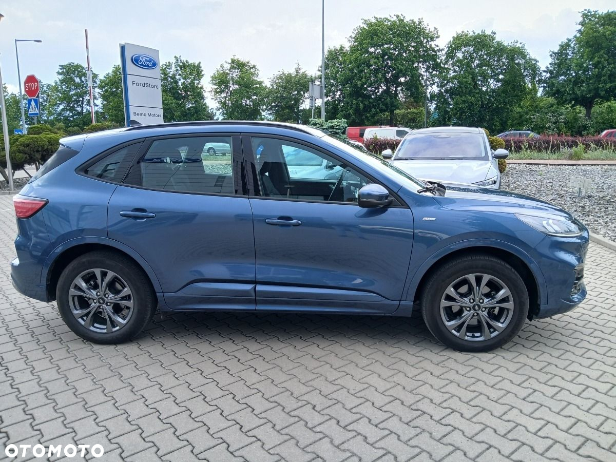 Ford Kuga - 4