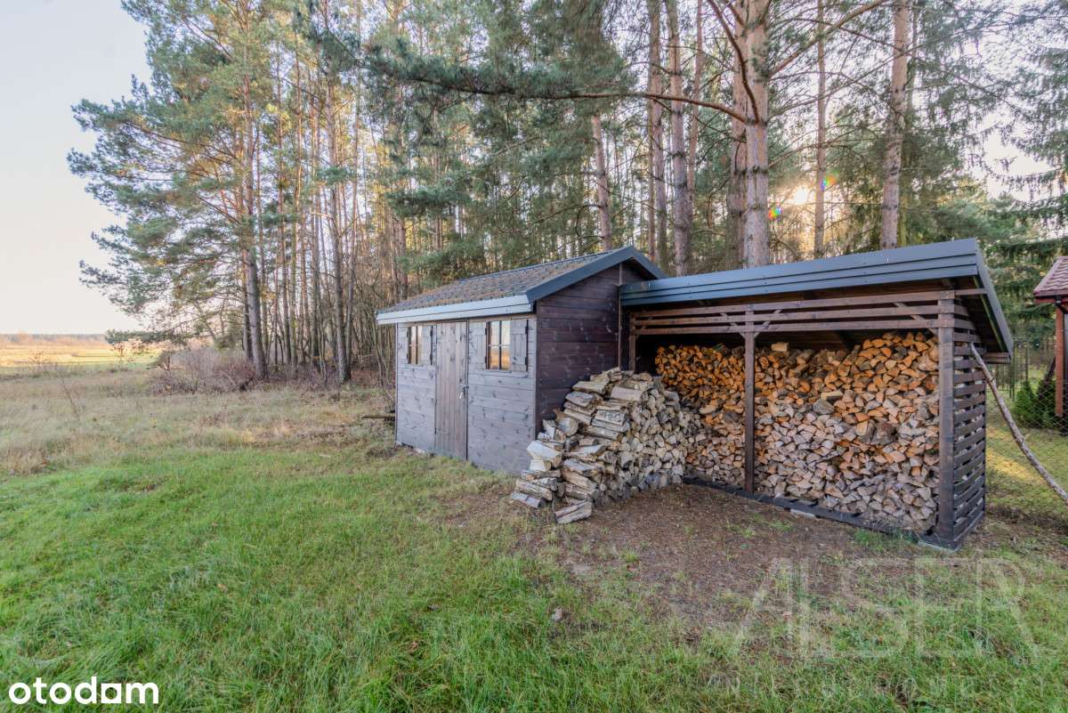 Dom z własnym stawem w ostatniej linii zabudowy-17