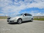 Volkswagen Passat 1.6 TDI DPF BlueMot Highline - 1