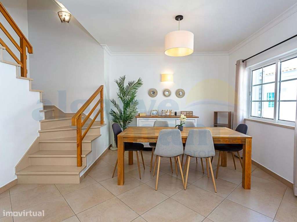 Moradia T2+1 - Condomínio com Piscina e Estacionamento em Manta Rota - Grande imagem: 5/29