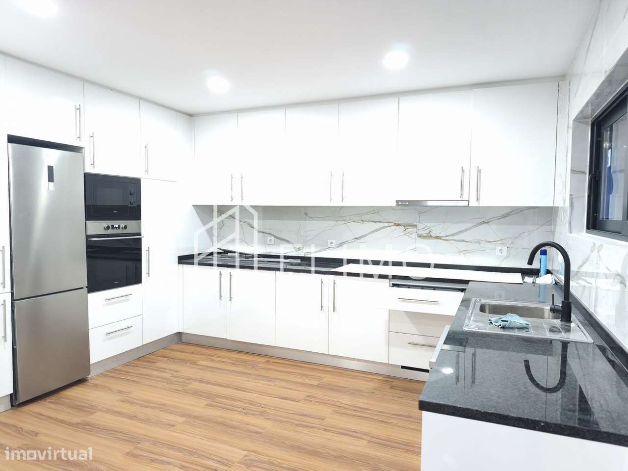 Moradia T3 geminada Nova-20