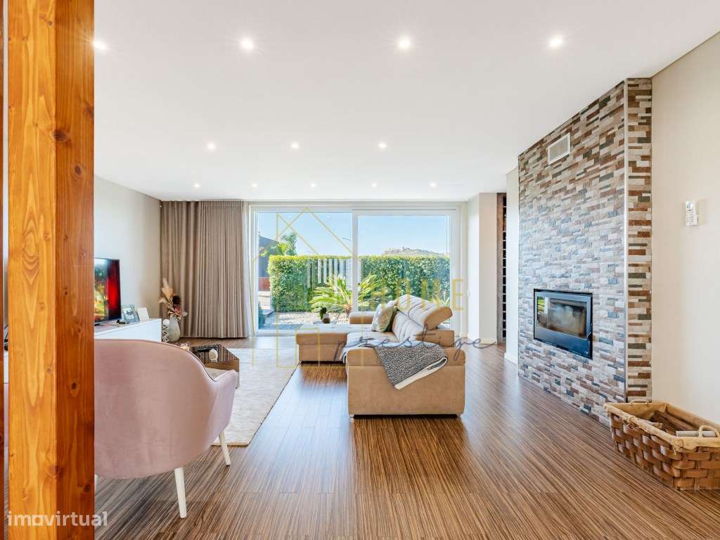 Moradia T4 na Urbanização Jardins de Santiago- Setúbal-6