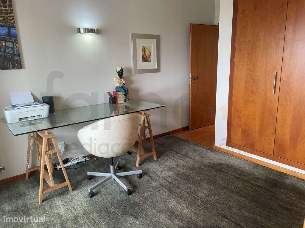 Penthouse Exclusiva com Terraço Panorâmico - Setúbal-36