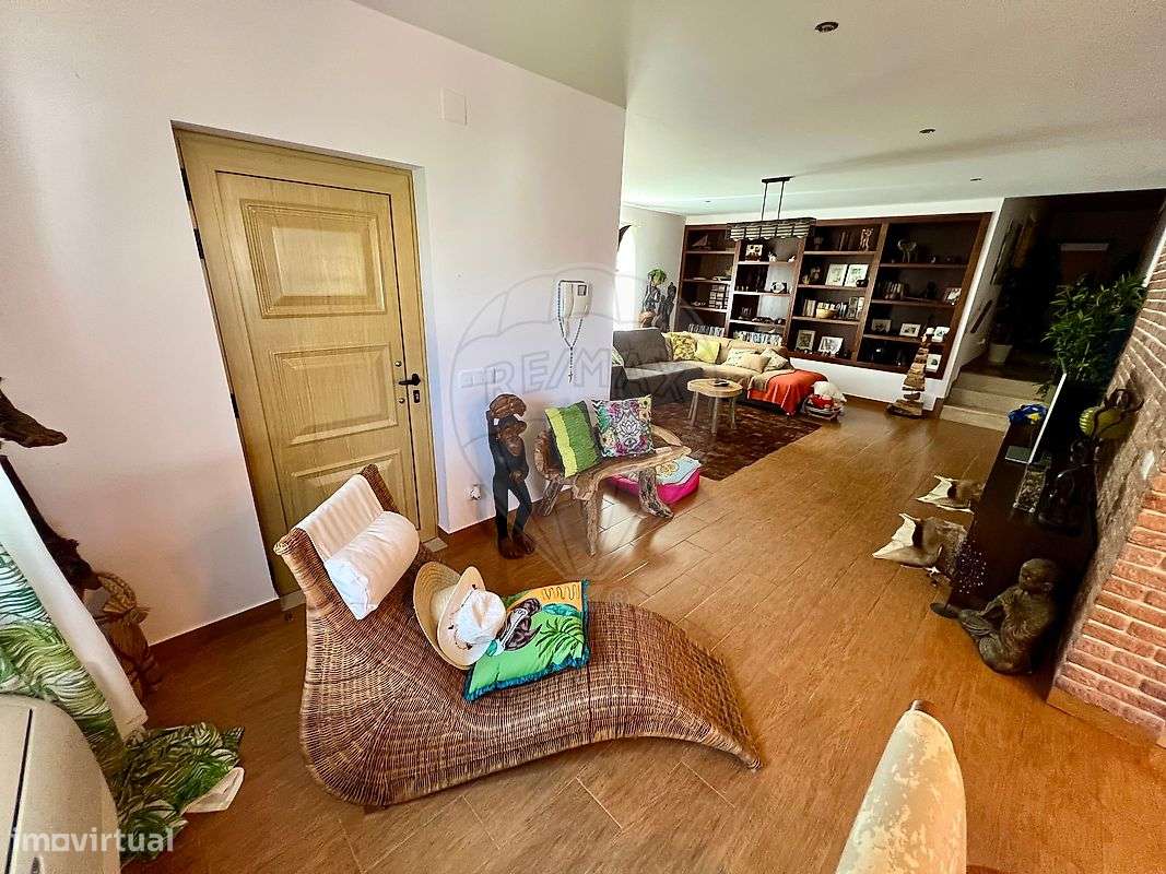 Moradia T4 para venda-10