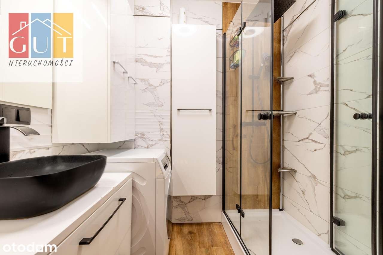 3-pokojowe  mieszkanie na Jarotach z dużym balkonem , 1. piętro-0