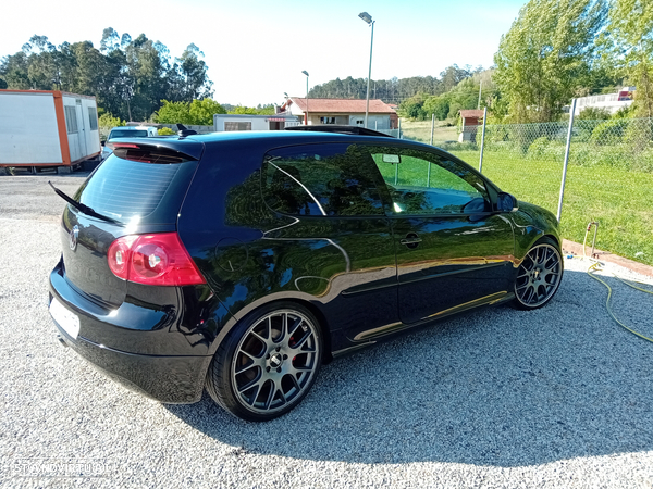 VW Golf 2.0 GTi DSG - 4