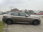 Alfa Romeo Giulia 2.2 Diesel AT8 Executive - 9