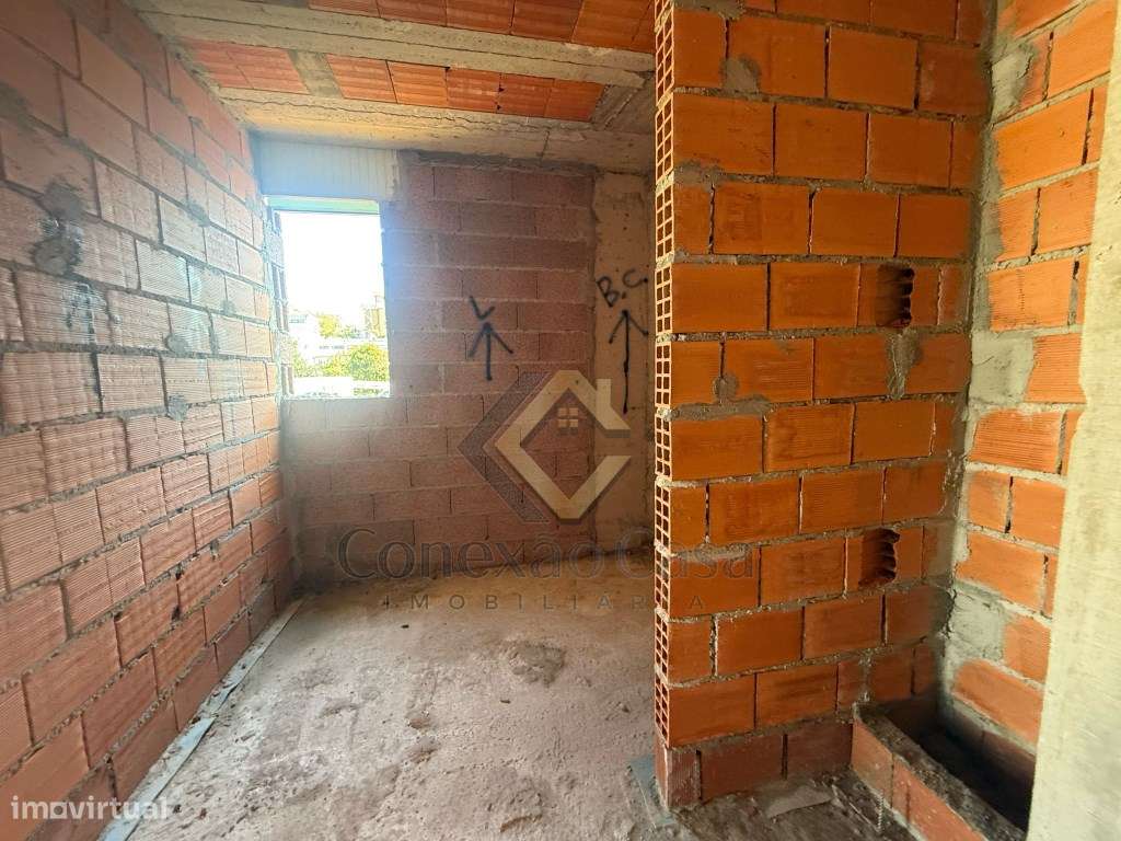 Apartamento T2 próximo à Rotunda Santo Ovídeo Vila Nova de Gaia-7