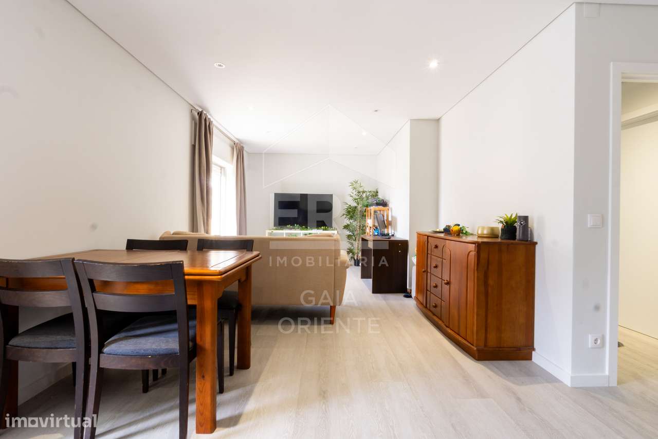 T2 com terraço e garagem em Vilar de Andorinho-9