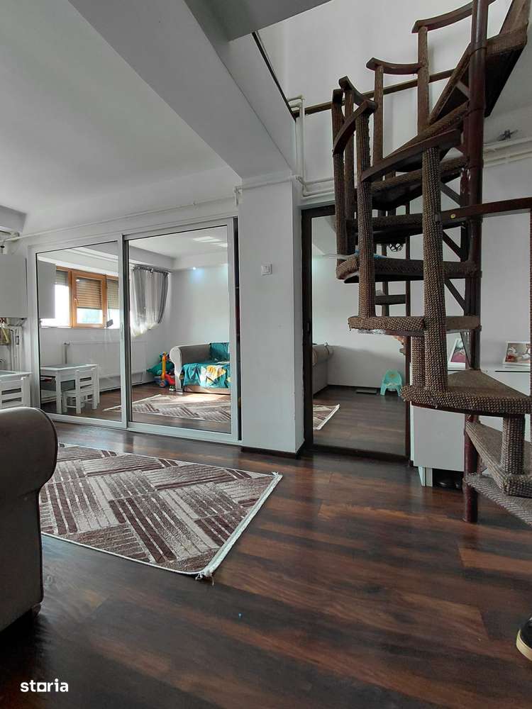 Vanzare mansarda pe 2 niveluri, in Galati, zona Piata Energiei - Imagine principală: 5/8