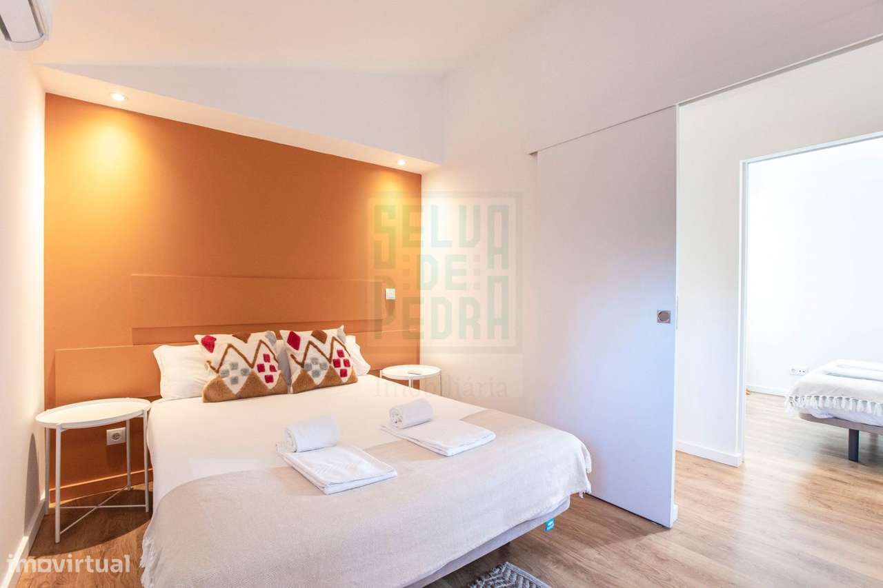 Moradia V2 mobilada e equipada para AL-23