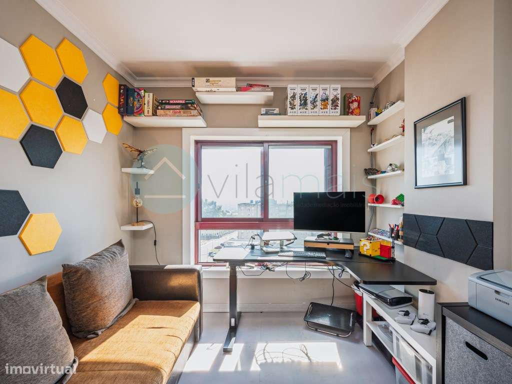 T2 à Venda na Areosa, Porto | Renovado, Garagem e Vista Mar-11