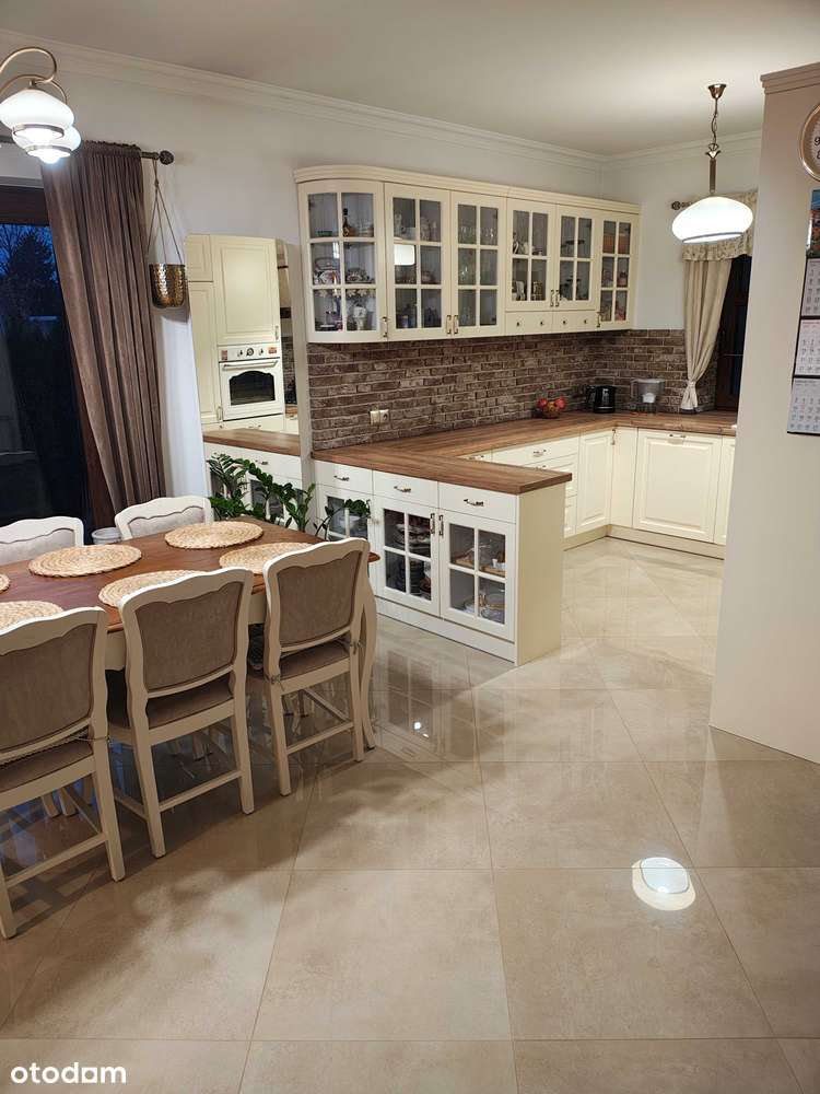 Dom jednorodzinny z garażem - solidny, gotowy do zamieszkania - Pełny obrazek: 4/15