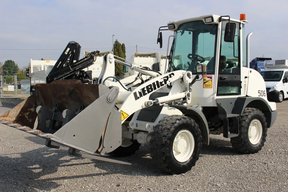 Liebherr L506 / spr z francji / serwis fr / super stan / 2013