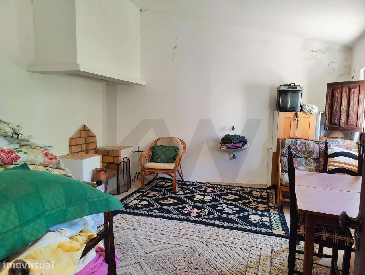 Quinta em Arão- T3+1 com piscina e terreno de 8000m2-27