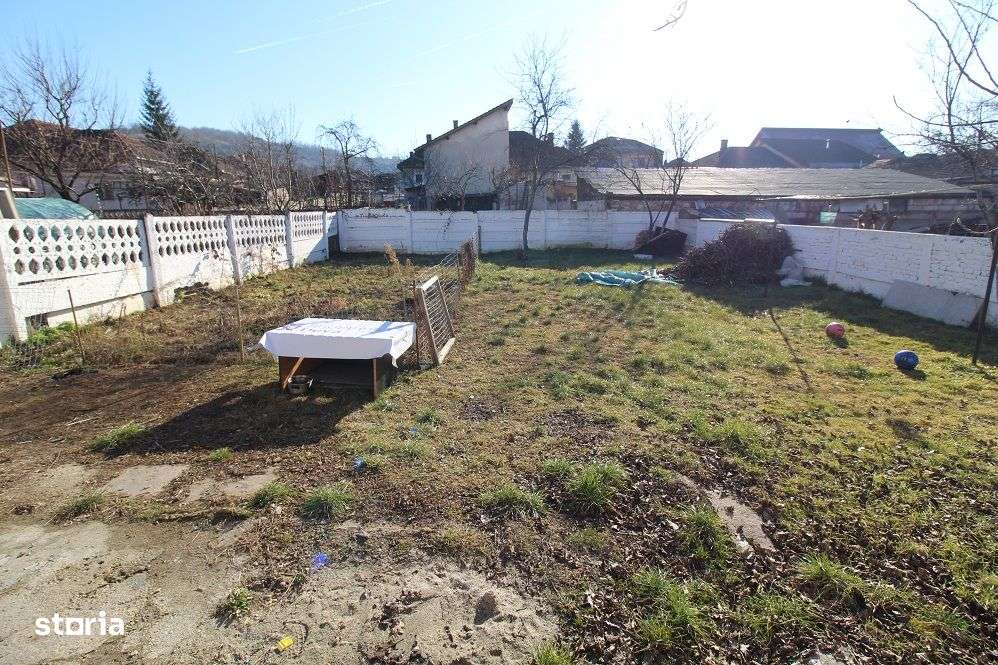 Vând casă P+Pod în Hunedoara, zona Piața Obor, teren 575mp, f.s. 15m - Imagine principală: 4/20