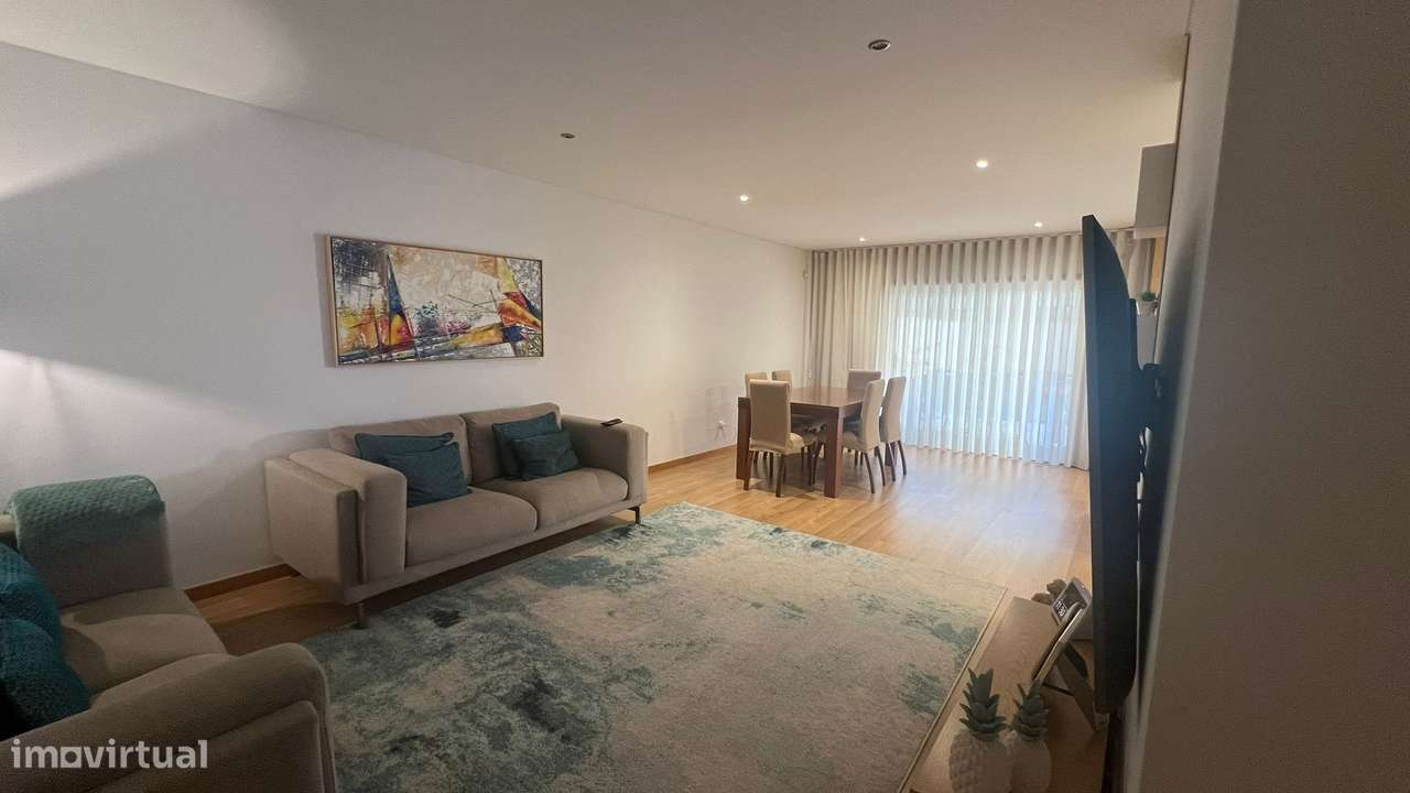 T3 com piscina e garagem em Ermesinde-15