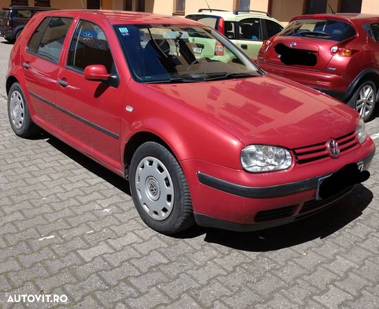 Volkswagen Golf 1.6 Comfortline - 3