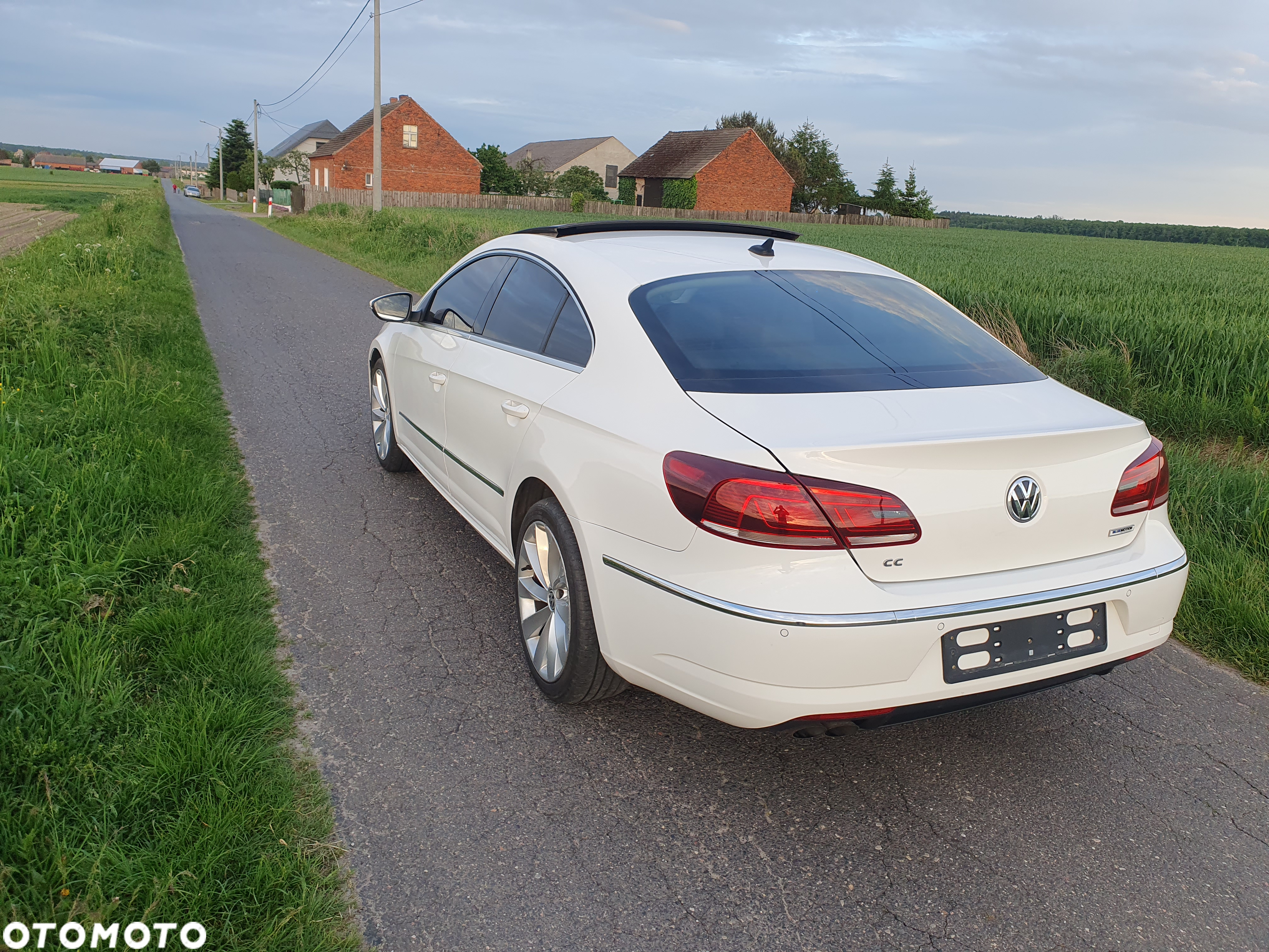 Volkswagen CC 2.0 TDI BlueMotion Technology DSG - 4