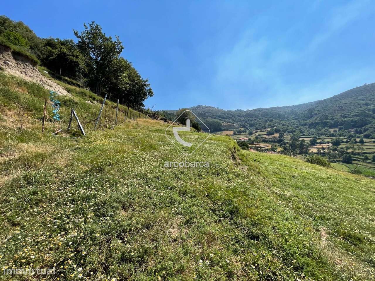 Propriedade com moradia recuperar, 4.700m2 de terreno, vistas excelent-23