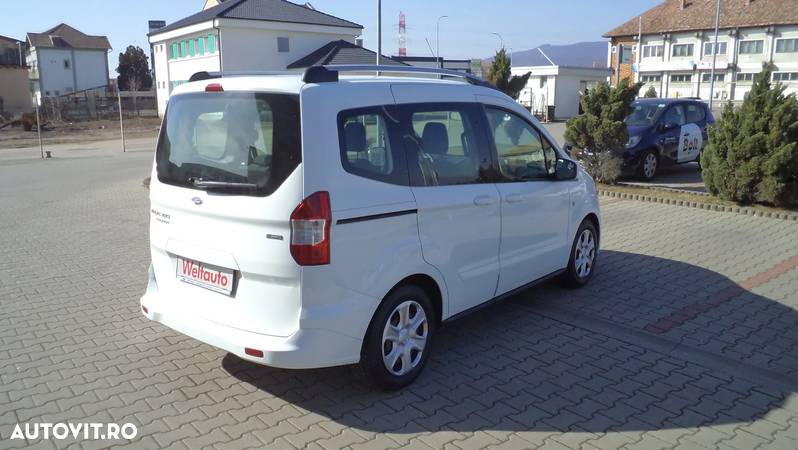 Ford Tourneo Courier - 6