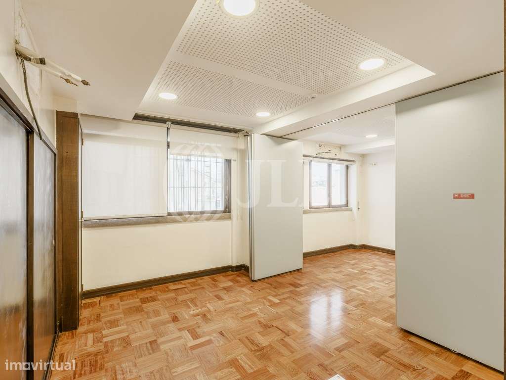 Apartamento T7 junto ao Marquês de Pombal, em Lisboa - Grande imagem: 5/20