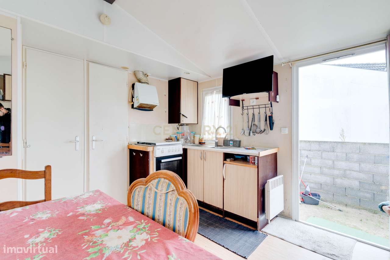 Terreno c/ viabilidade de construção junto á praia - Oportunidade Únic-7