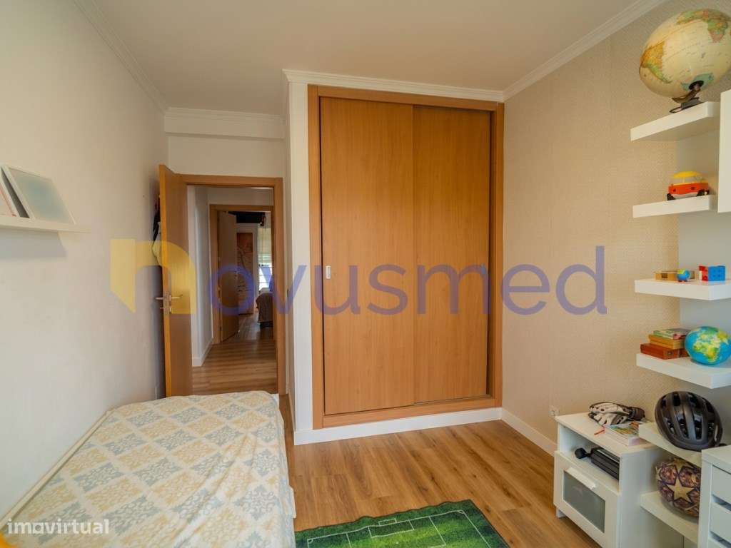 Apartamento T2 com Ar Condicionado nas Ferreiras-10