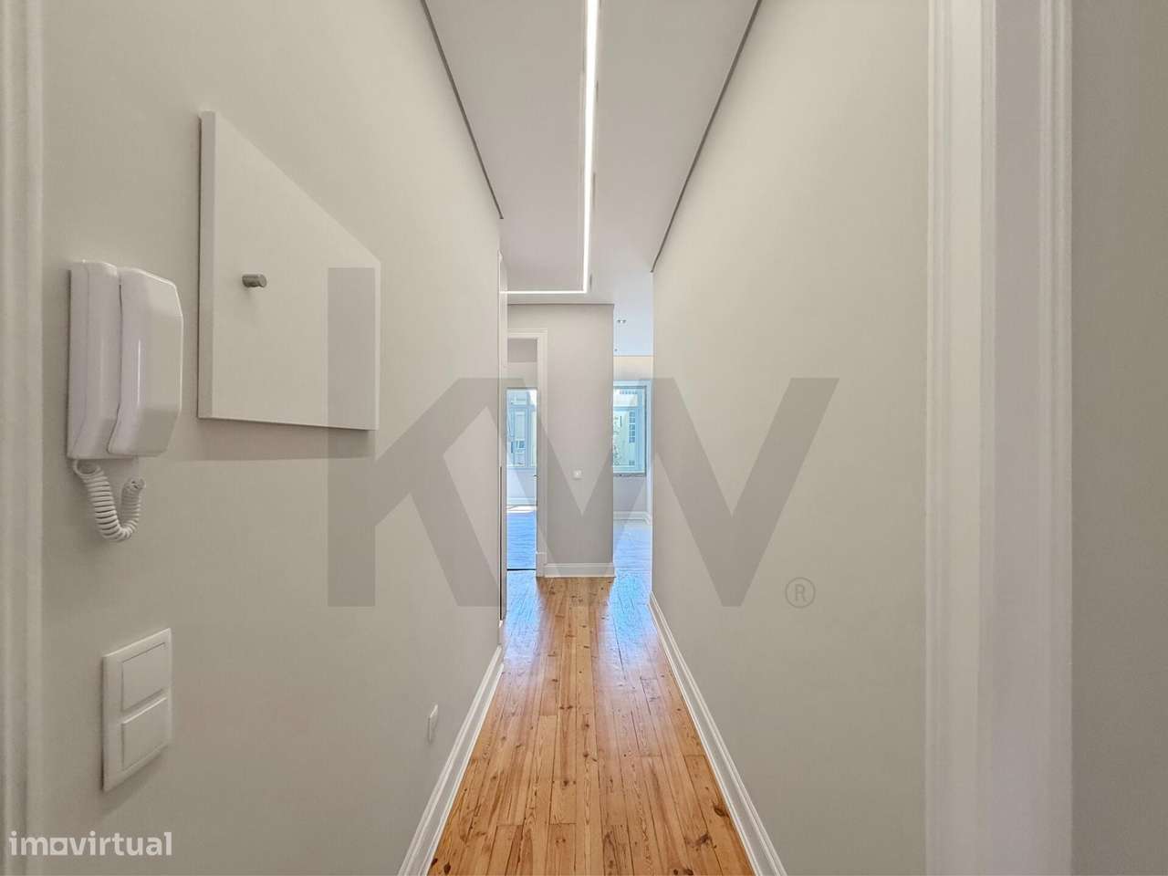 T3 REMODELADO | 2 SUITES | CLOSET | LOGRADOURO 35 m2 | AV. ALMIRANTE R-17