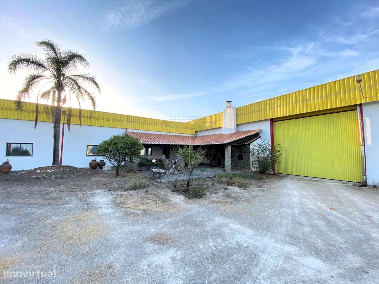 Armazém  Venda em Biscainho,Coruche-11