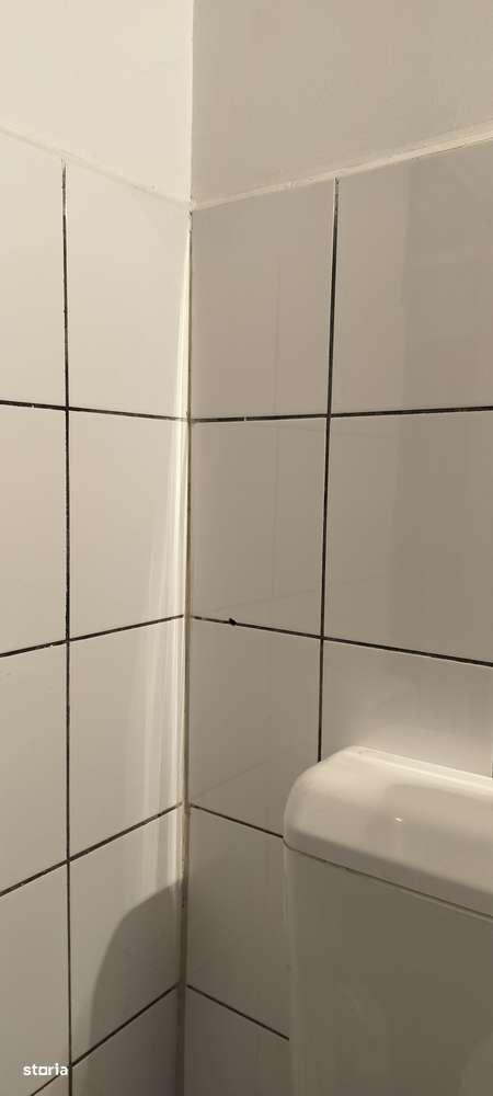 Vând apartament 2 camere Pitești Calea București etaj 1-0