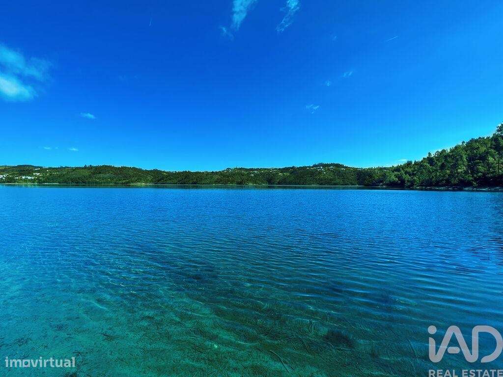 Terreno para construção em Serra e Junceira de 372860,00 m2 - Grande imagem: 3/29