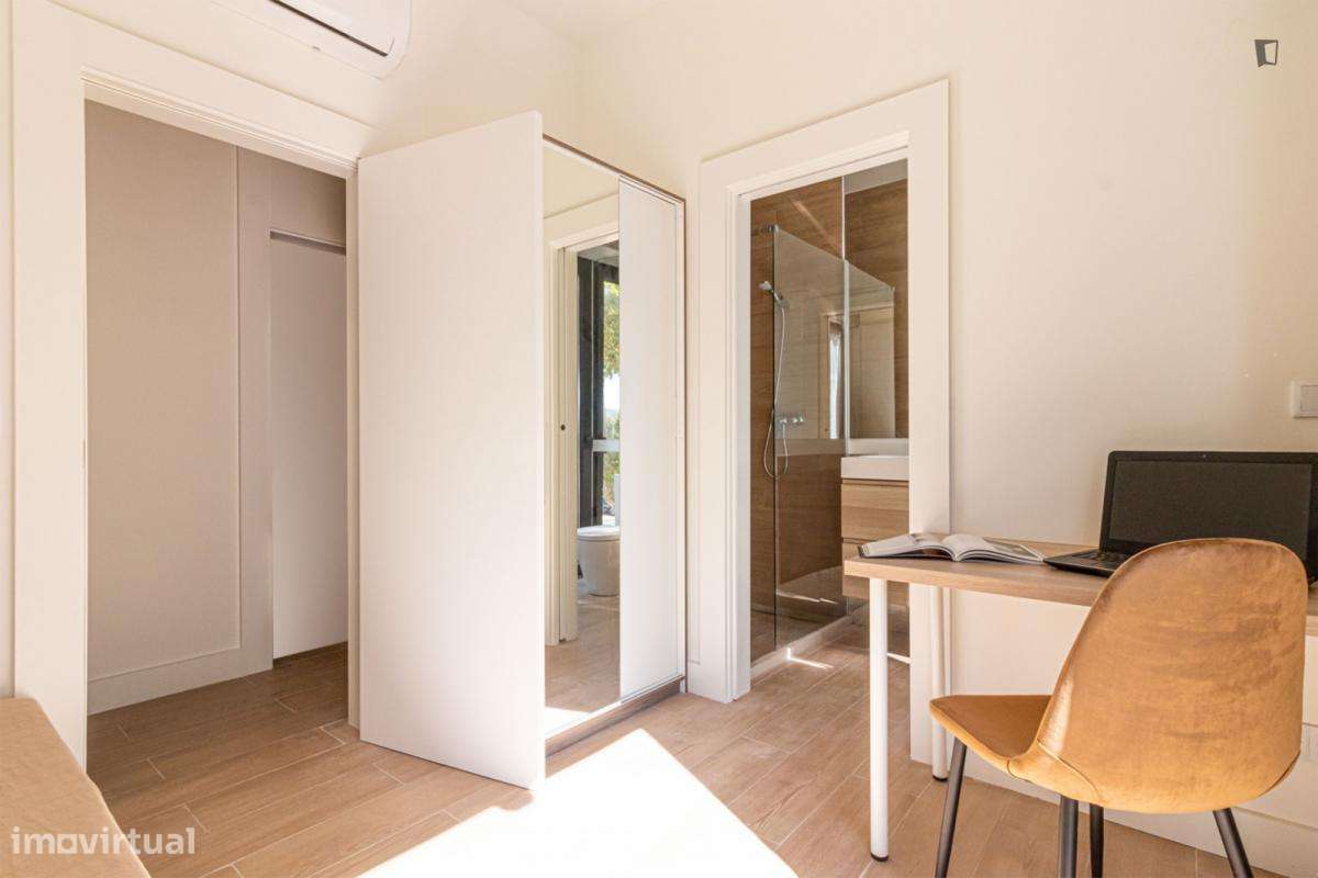 Quarto - localizado em Chelas Lisbon - Grande imagem: 4/28