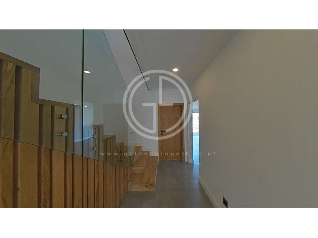Invista na sua casa de sonho! Moradia T5 em Quarteira, perto da Pra...-59