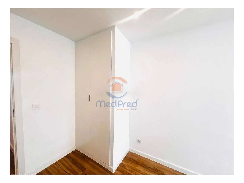 Apartamento T3 Remodelado c/ 2 Varandas | Camarate, Loures - Grande imagem: 5/7
