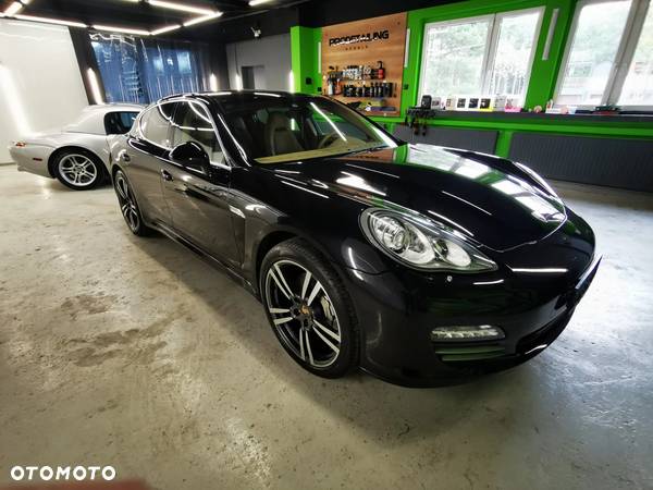 Porsche Panamera 4S PDK - 8