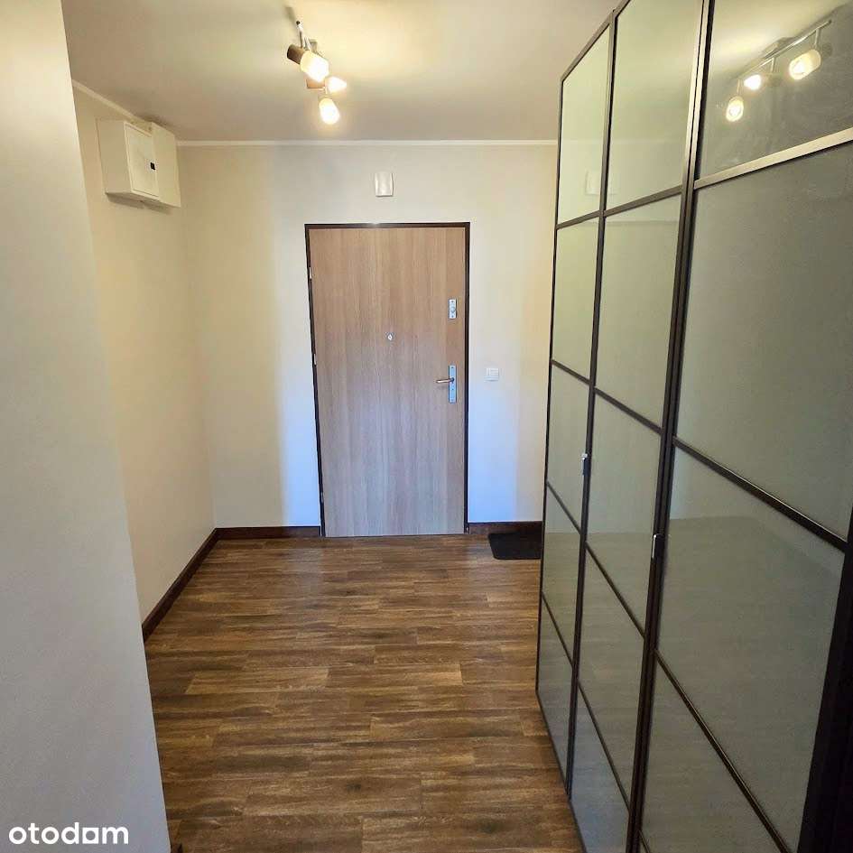 Kawalerka z wydzieloną sypialnią - balkon-klimatyzacja ul.Milczańska 1-9