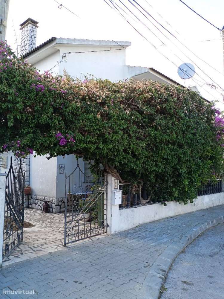 Moradia geminada com 5 quartos em Pinhal de Frades - Seixal-26