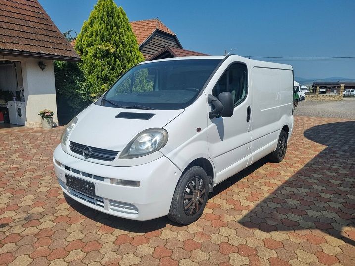 Opel Vivaro 2004